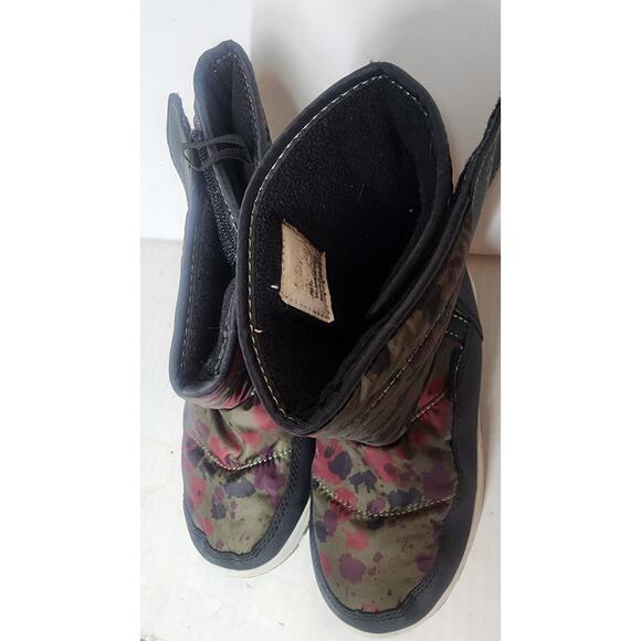 Rugged Bear 2 Kids Girls winter Snow Boots Colorful Camouflage Waterproof - Picture 9 of 12